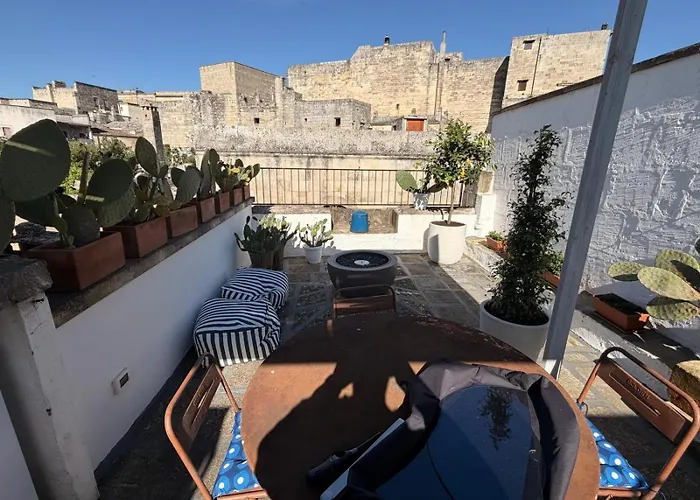 Camare 44 - Unique With Private Rooftop